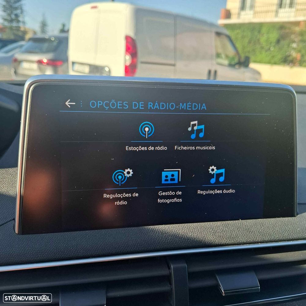 Peugeot 3008 1.5 BlueHDi Allure Pack — fotografia 6