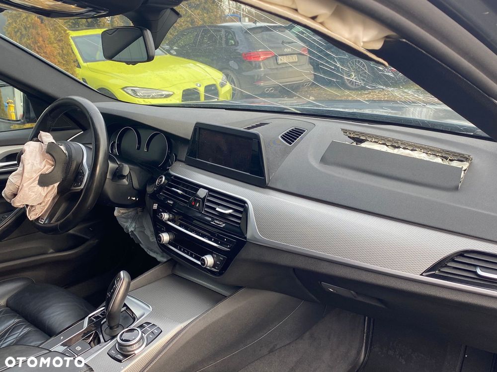 BMW Seria 5 530i xDrive M Sport sport - 15