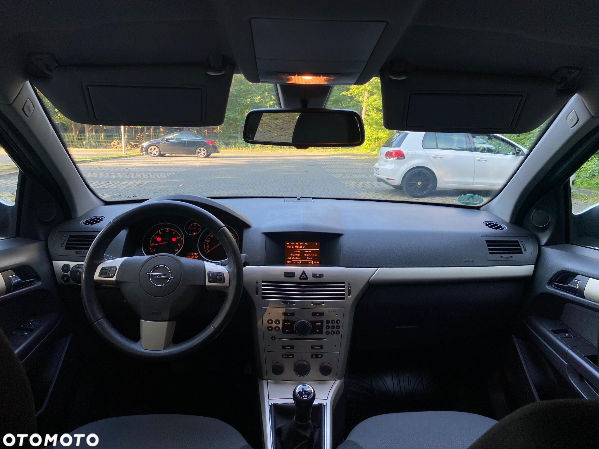 Opel Astra 1.6 Innovation - 25