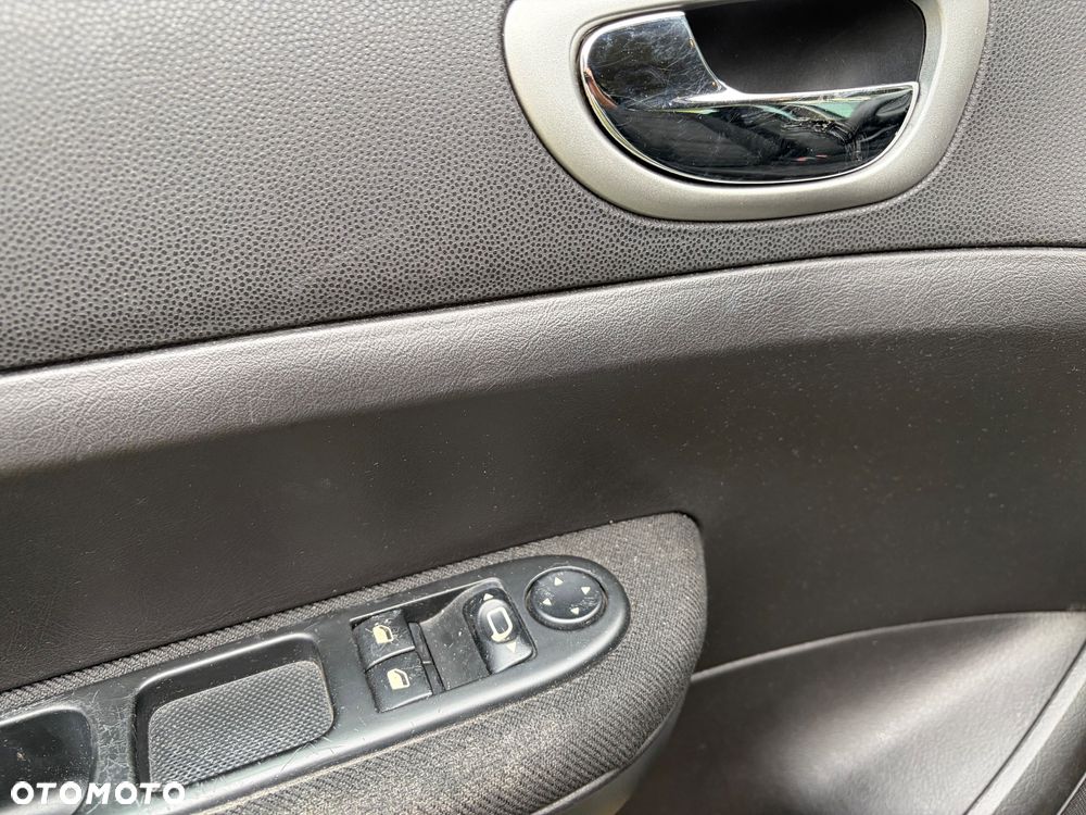 Peugeot 307 1.6 Premium - 11