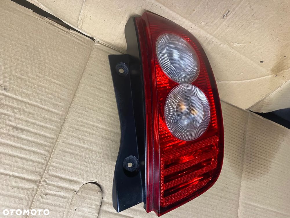 LAMPA TYLNA PRAWA LIFT NISSAN MICRA K12 - 3