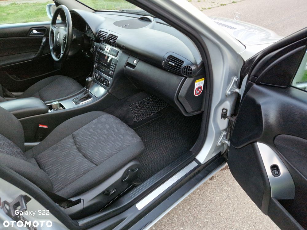 Mercedes-Benz Klasa C 200 CDI Automatik Avantgarde Sport Edition - 6