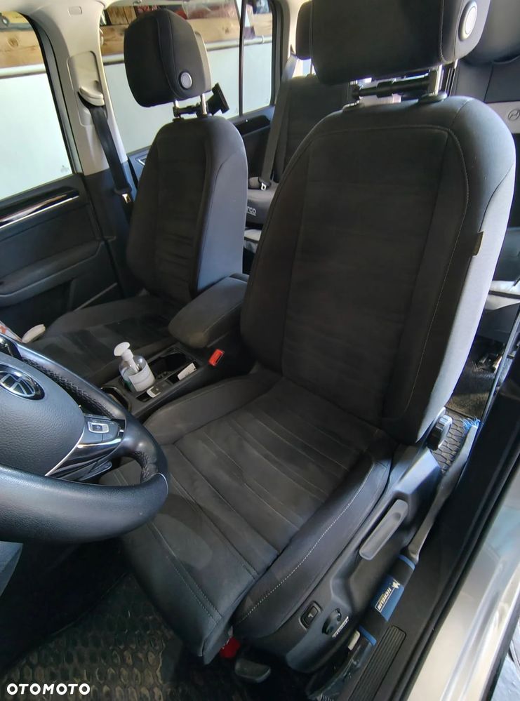 Volkswagen Touran 1.5 TSI EVO Highline DSG - 18