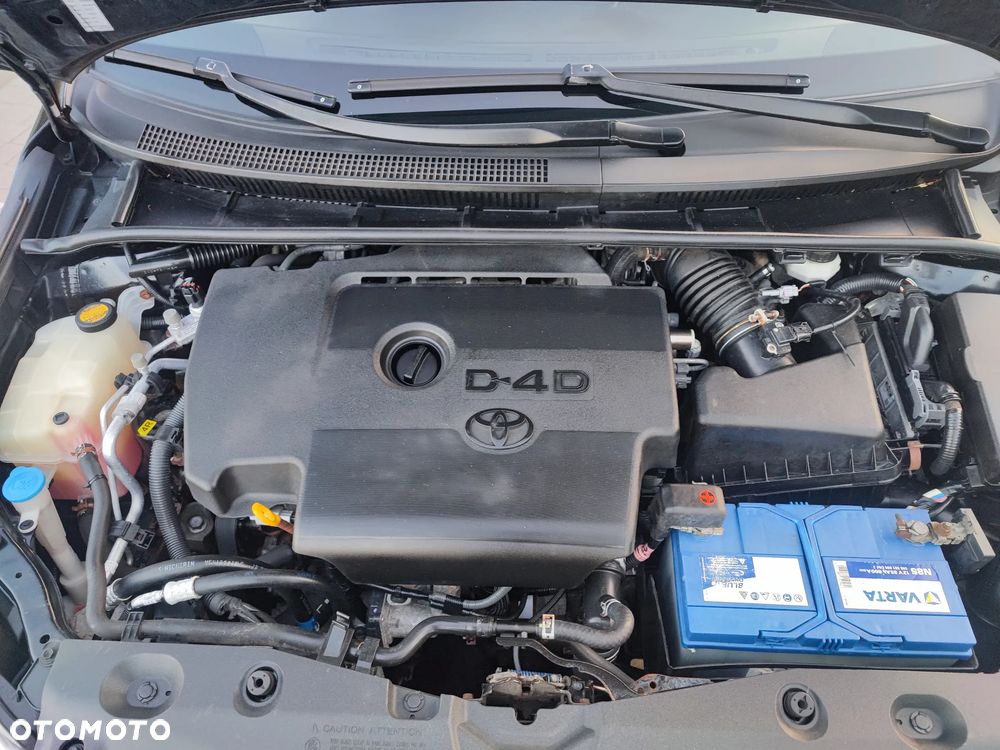 Toyota Avensis 2.0 D-4D Premium - 17
