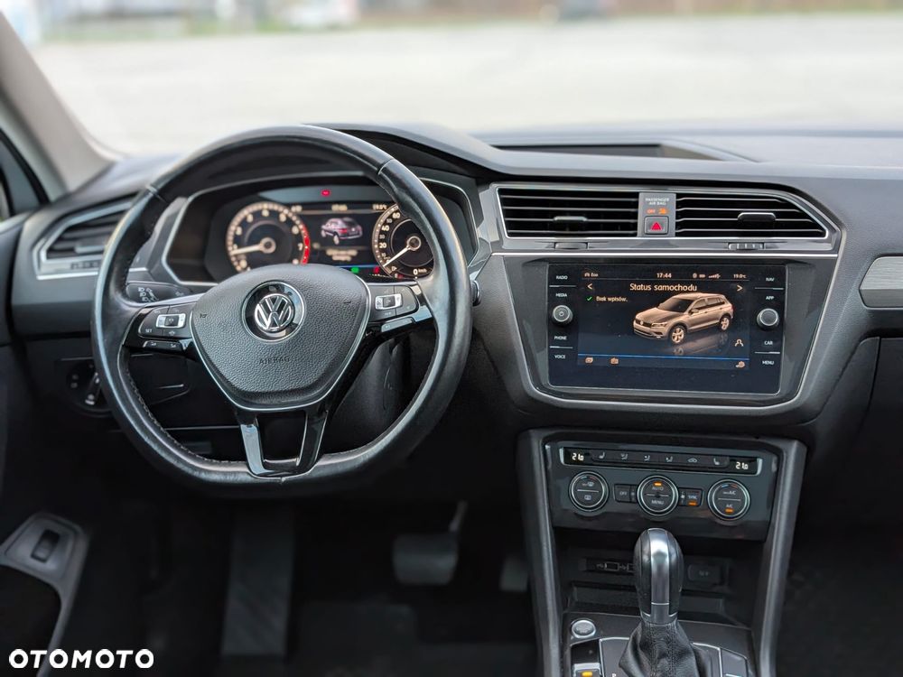 Volkswagen Tiguan - 9