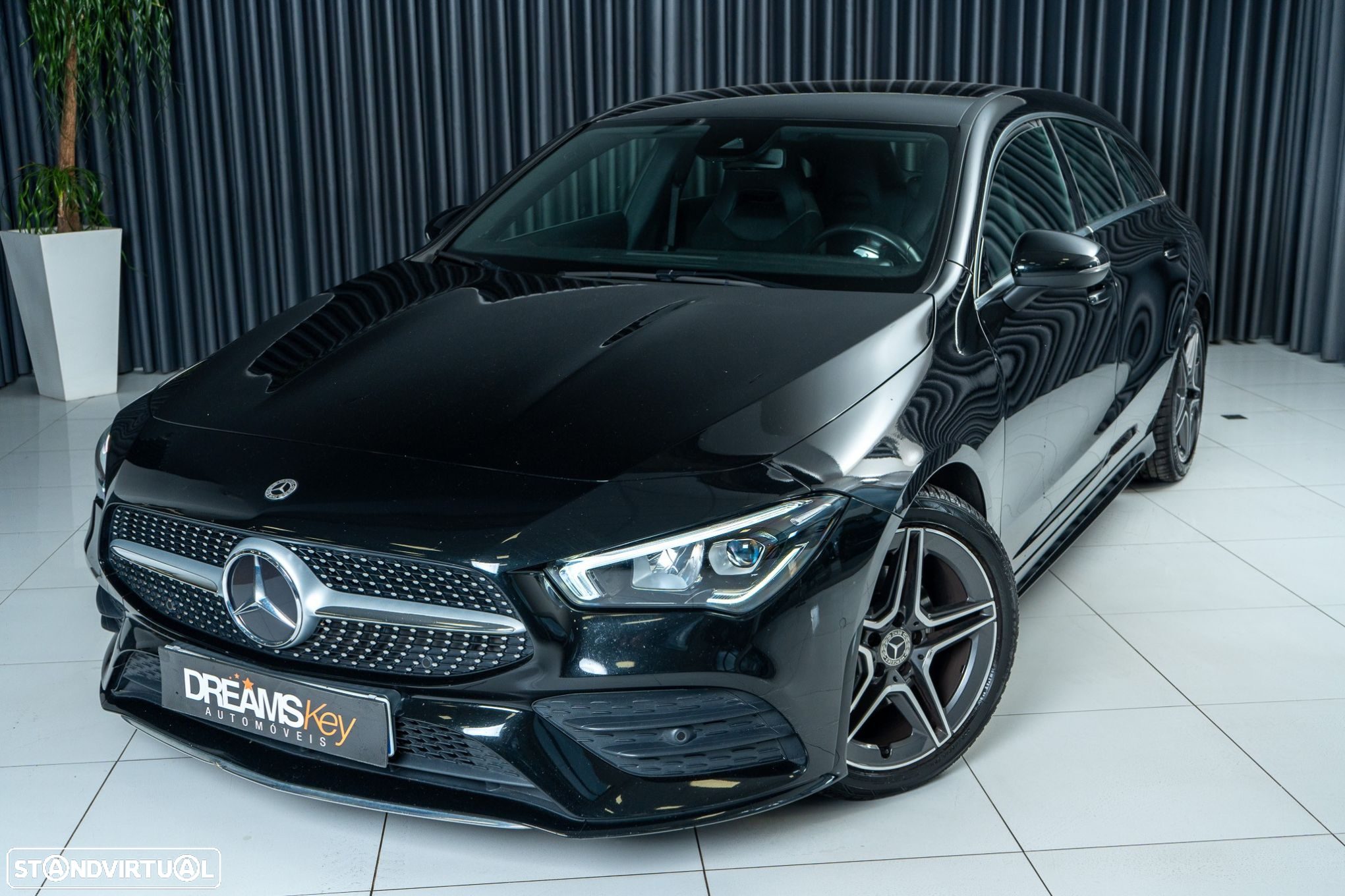 Mercedes-Benz CLA 180 Shooting Brake 7G-DCT AMG Line - 19