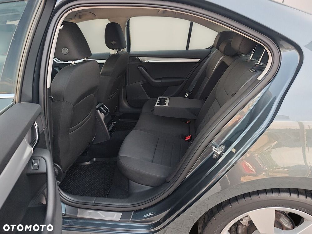Skoda Octavia 1.4 TSI Joy DSG - 15