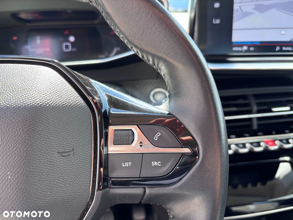 Peugeot 2008 PureTech 100 Stop&Start Allure - 37