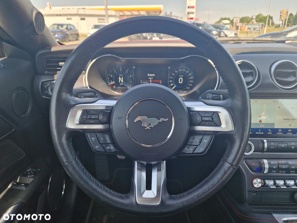 Ford Mustang - 16