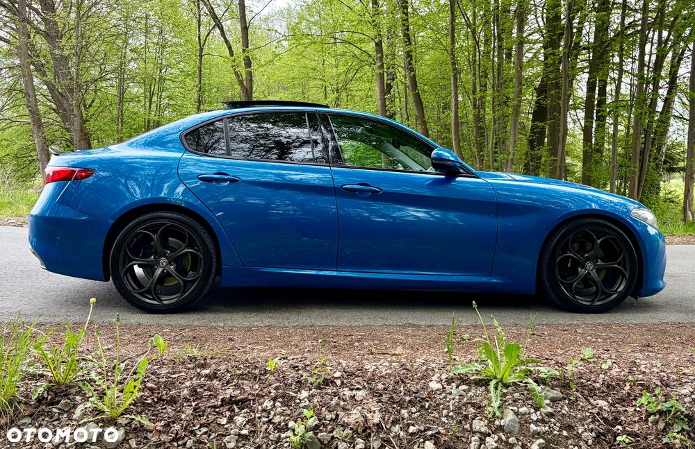 Alfa Romeo Giulia 2.0 Turbo 16V AT8 Veloce - 6