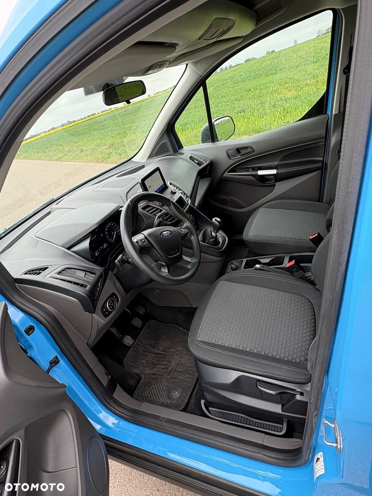 Ford Transit Connect - 8