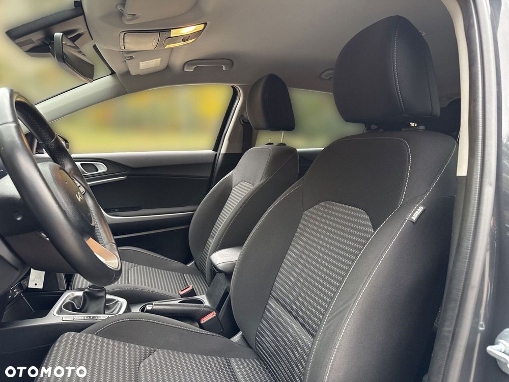 Kia XCeed 1.5 T-GDI Business Line - 13