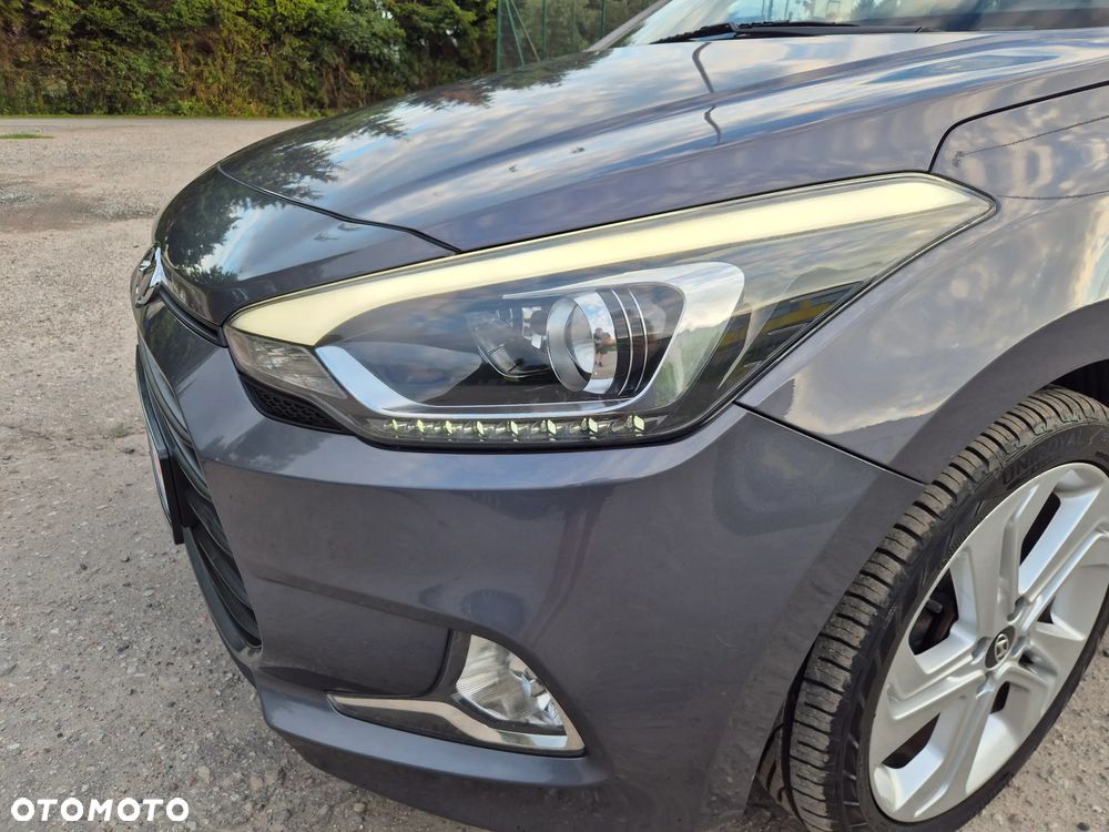 Hyundai i20 1.2 Intro Edition - 16