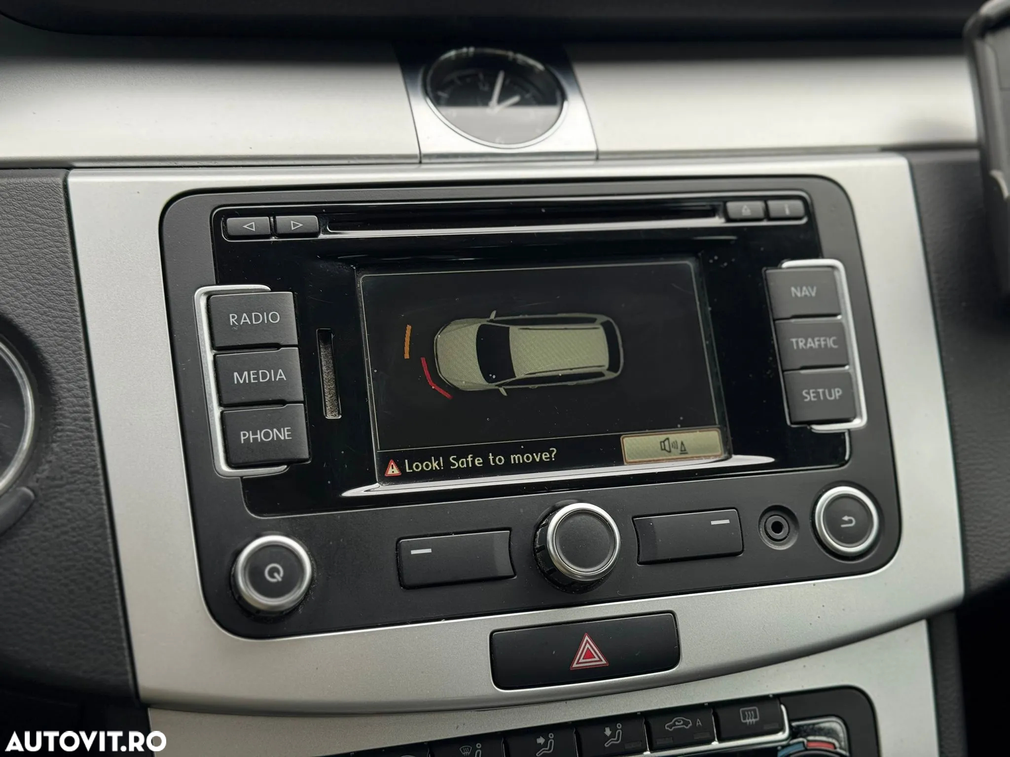Volkswagen Passat Variant 2.0 TDI BlueMotion Technology DSG Trendline - 33