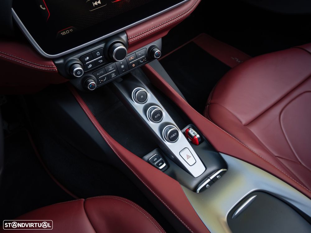 Ferrari Portofino 3.9 Twin-Turbo V8 - 37