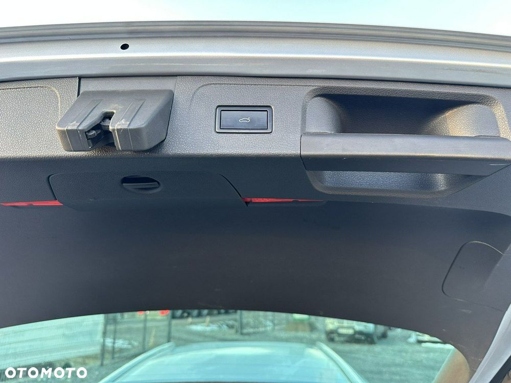 Volkswagen Passat 2.0 TDI Bi-Turbo BMT 4Mot Highline DSG - 37