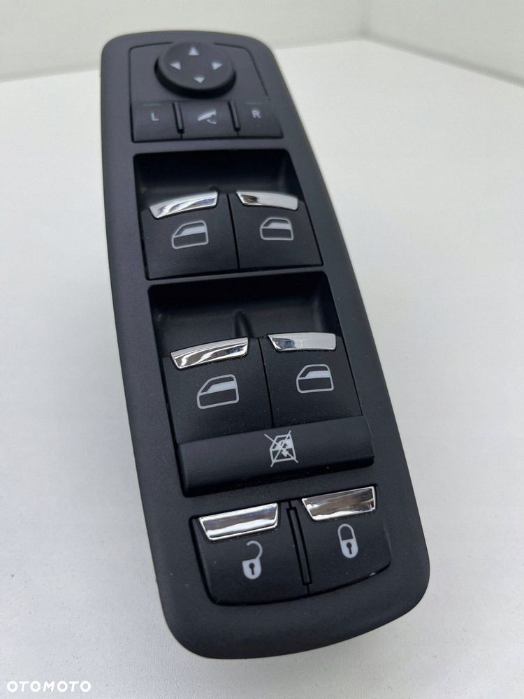 MASERATI QUATTROPORTE VI PANEL PRZEŁĄCZNIK SZYB KIEROWCY 670010305 - 1