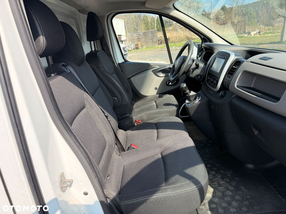 Renault TRAFIC - 13
