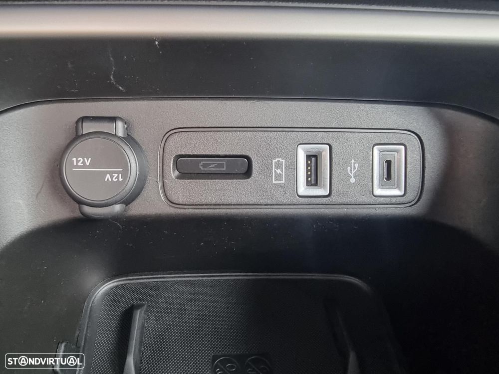 Jeep Avenger 1.2 GSE T3 Altitude - 41
