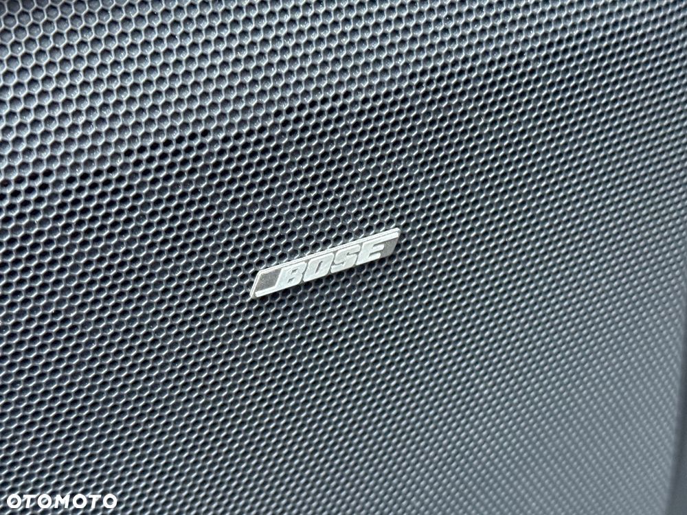 Porsche Cayenne Turbo Tiptronic S - 28