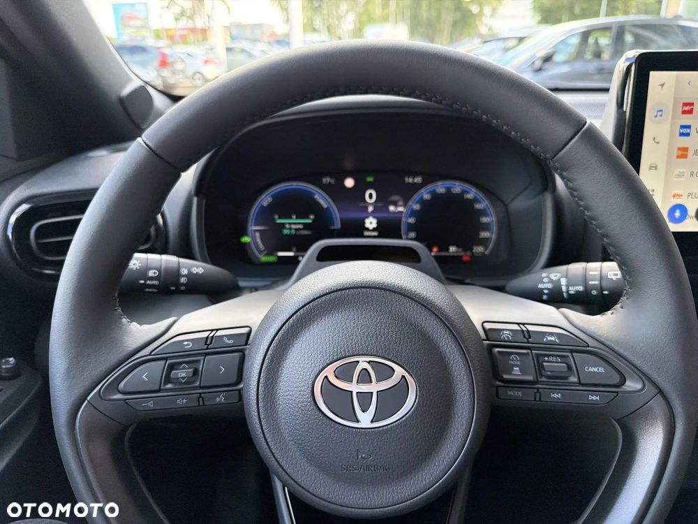 Toyota Yaris Cross Hybrid 1.5 Executive - 23