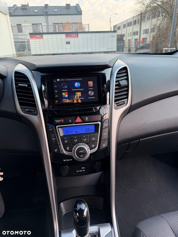 Hyundai i30 1.6 CRDi Automatik Style - 9
