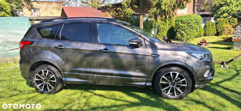Ford Kuga 2.0 TDCi AWD ST-Line - 4