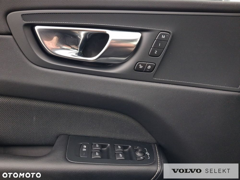 Volvo XC 60 - 18
