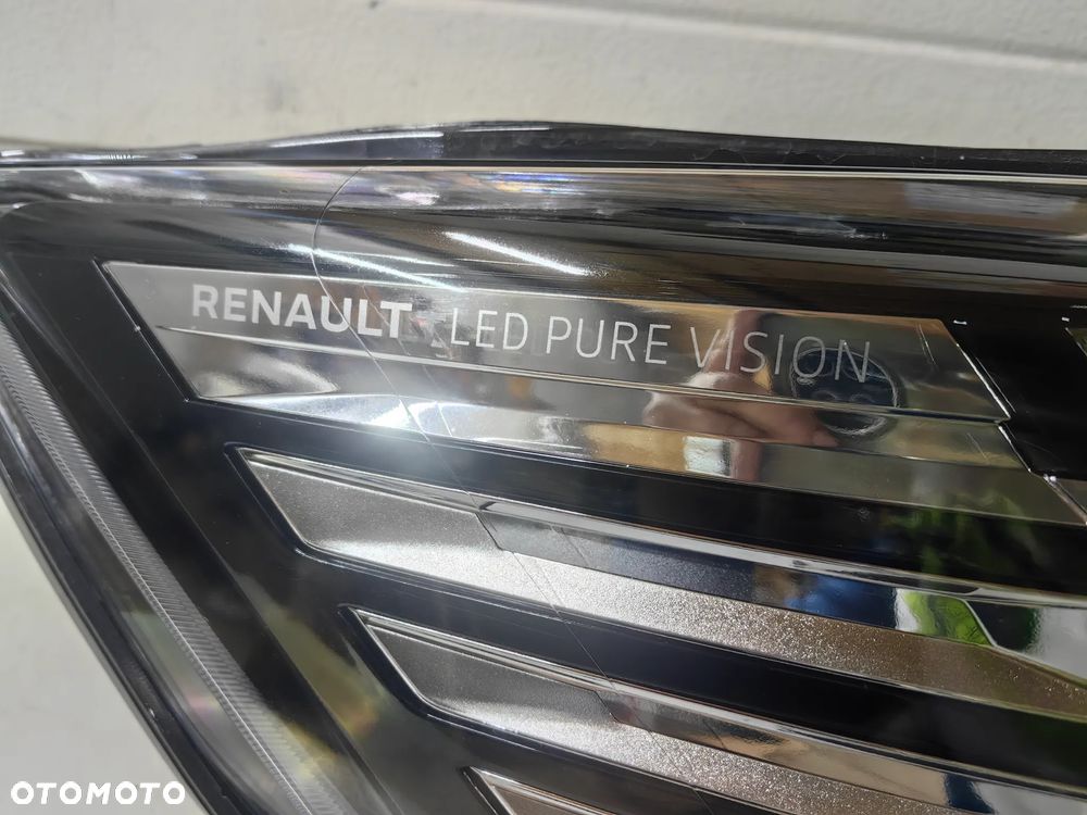 Renault Trafic IV Lampa przednia prawa - 8