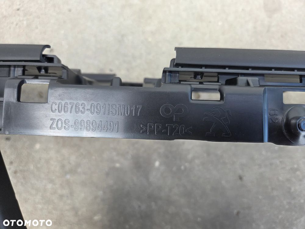 Wzmocnienie górne pas przedni Peugeot 308 T9 LIFT  9817230777   NOWE - 13