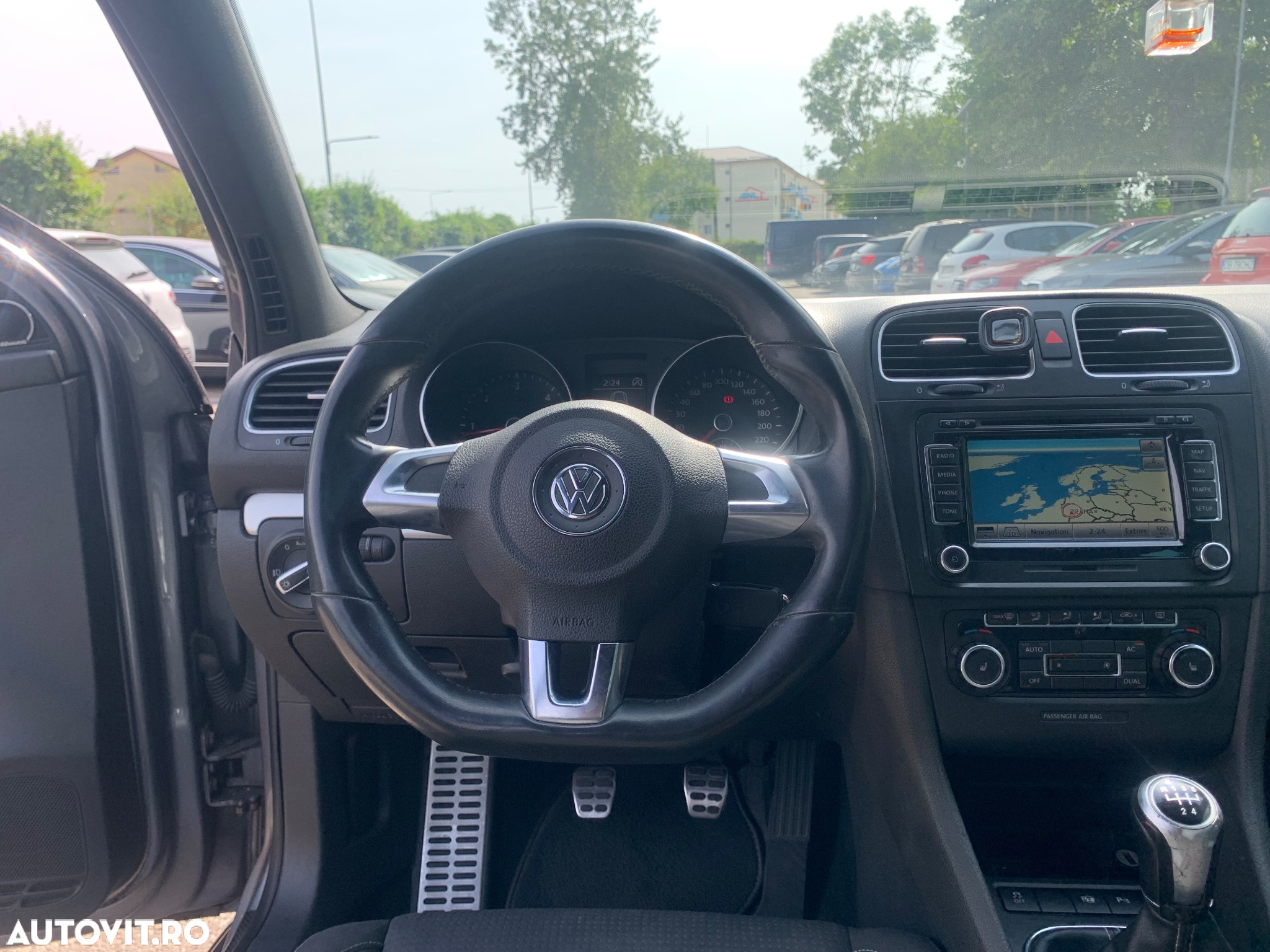 Volkswagen Golf - 13