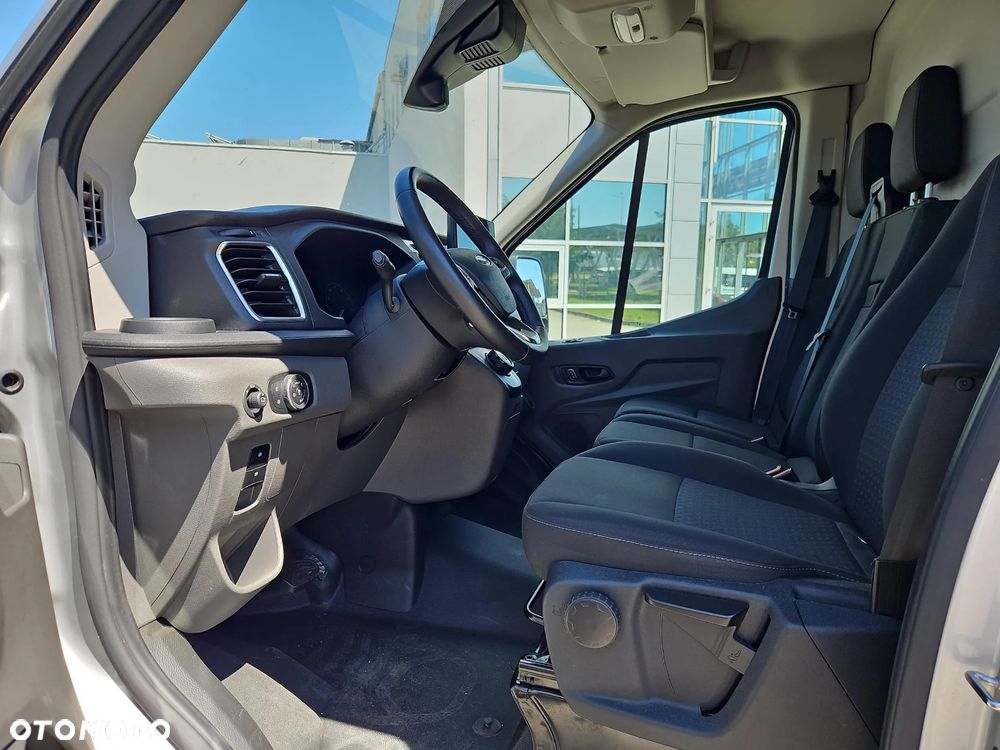 Ford Transit - 9