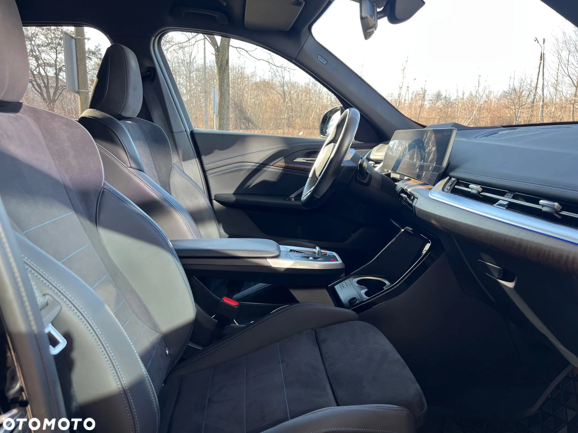 BMW iX1 xDrive30 66.5kWh M Sport - 10