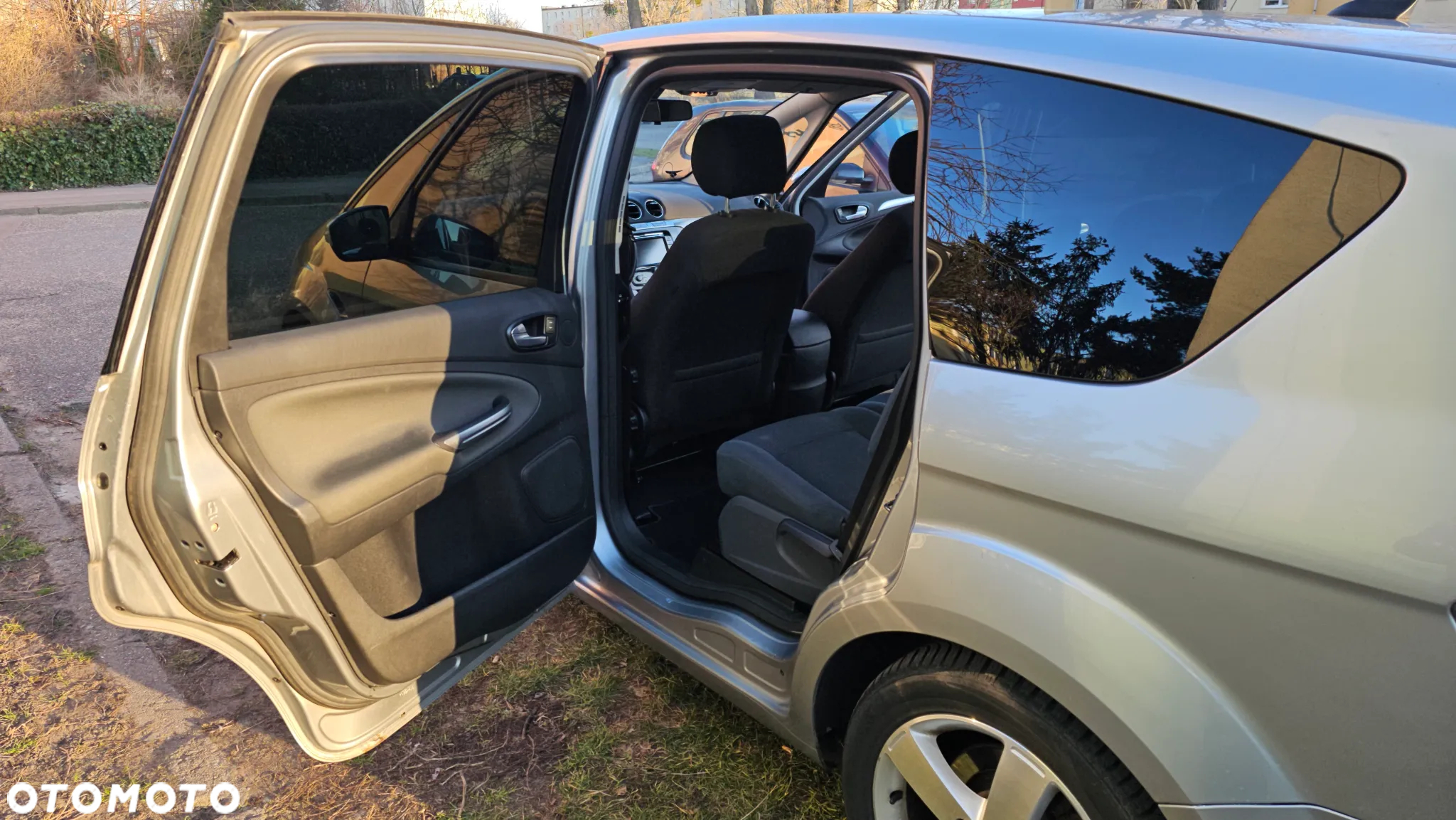 Ford S-Max 2.5 Titanium - 22