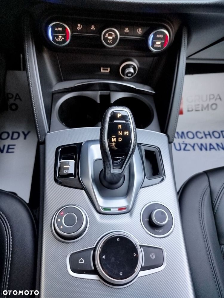 Alfa Romeo Stelvio 2.0 Turbo Sprint Q4 - 20