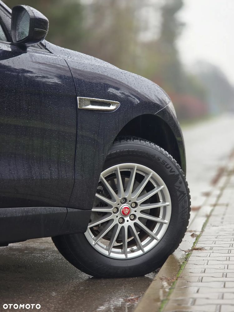Jaguar F-Pace 2.0 i4D AWD Pure - 37