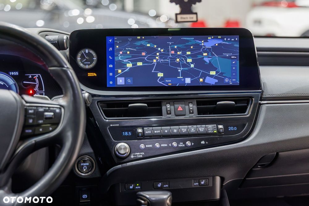 Lexus ES 300h Business Edition - 25