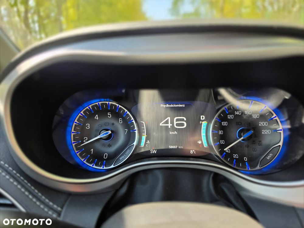 Chrysler Pacifica - 13
