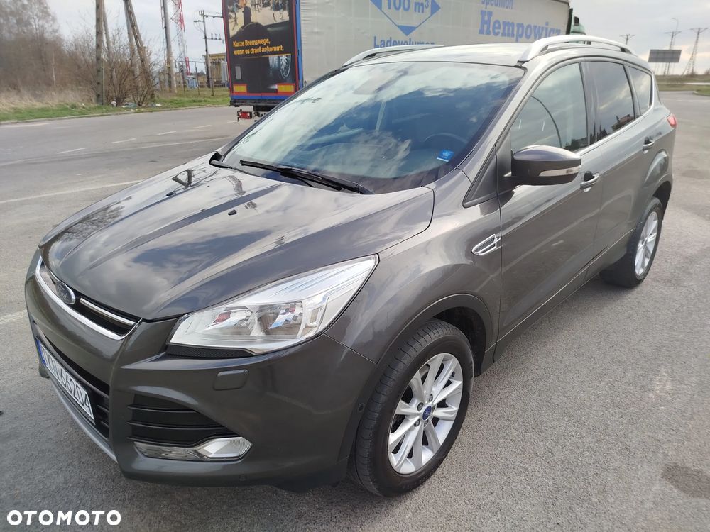 Ford Kuga 2.0 TDCi 2x4 Titanium - 2