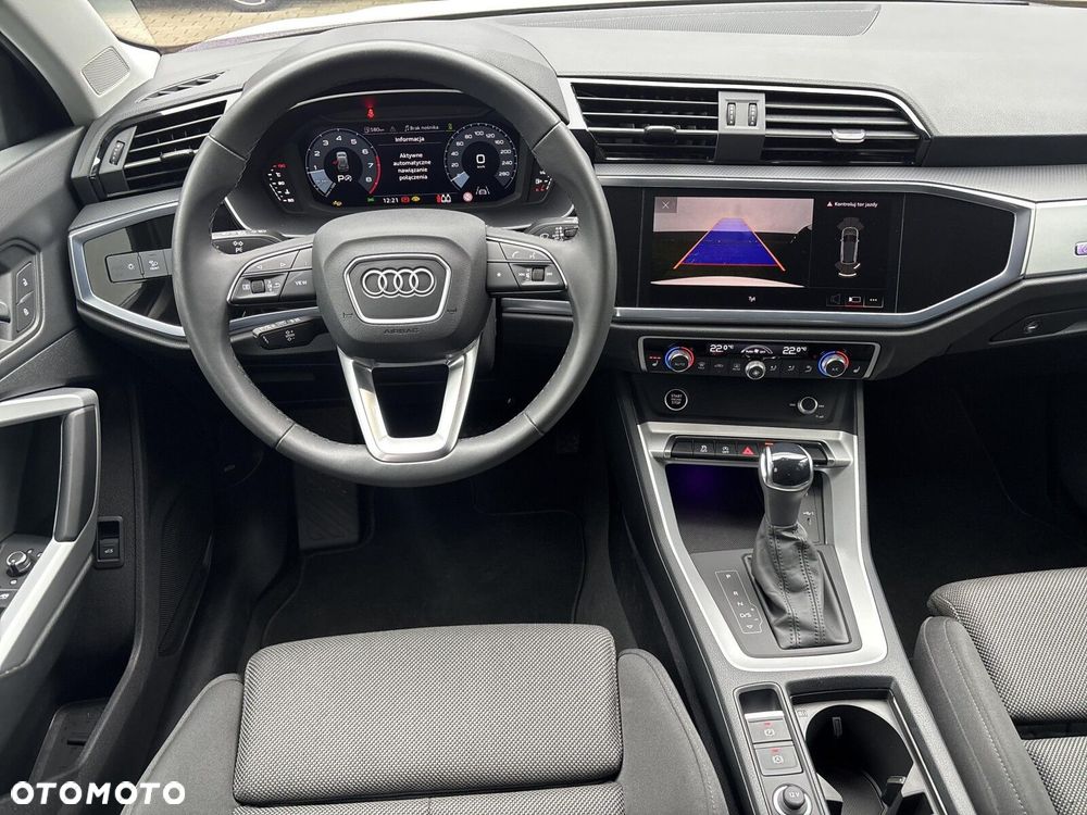 Audi Q3 - 11