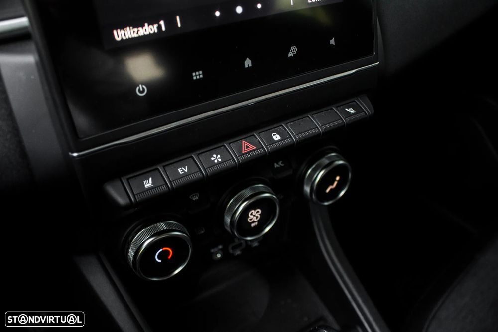 Renault Captur E-TECH 160 INTENS - 23