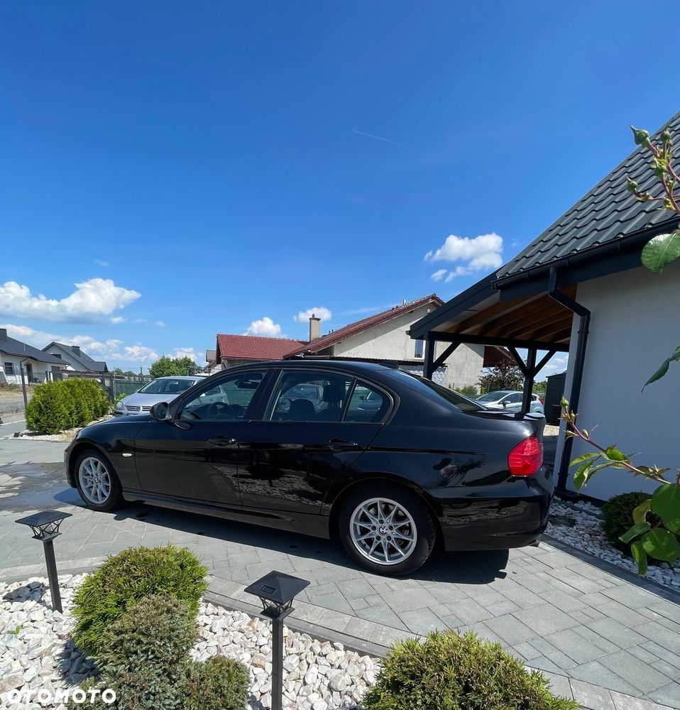 BMW Seria 3 318i Edition Lifestyle - 9