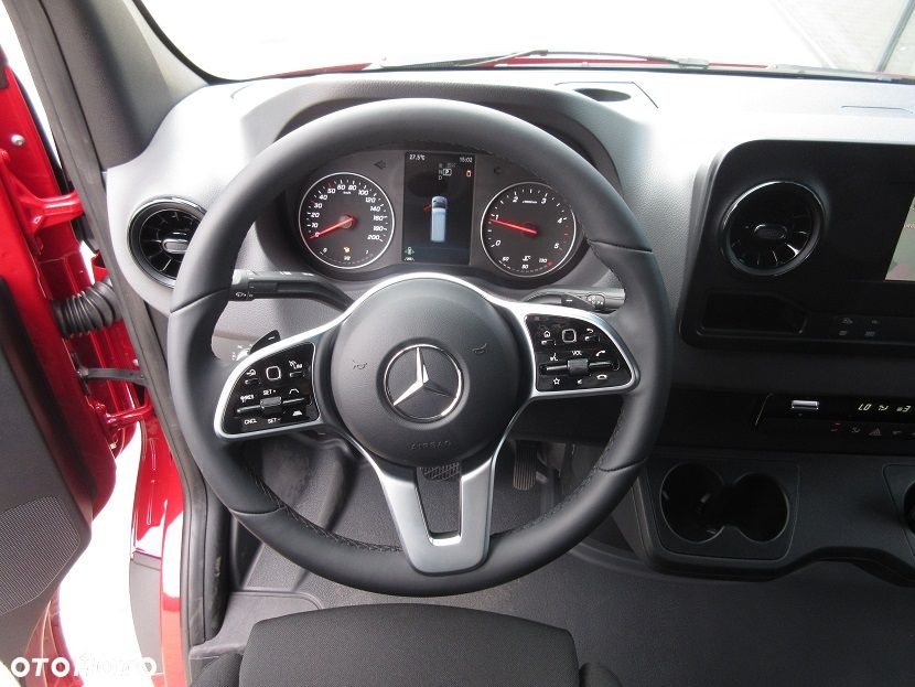 Mercedes-Benz Sprinter - 6