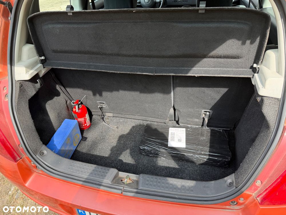 Suzuki Swift - 12