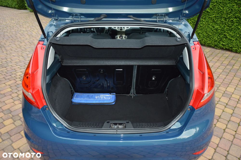 Ford Fiesta 1.6 Ghia EU5 - 29