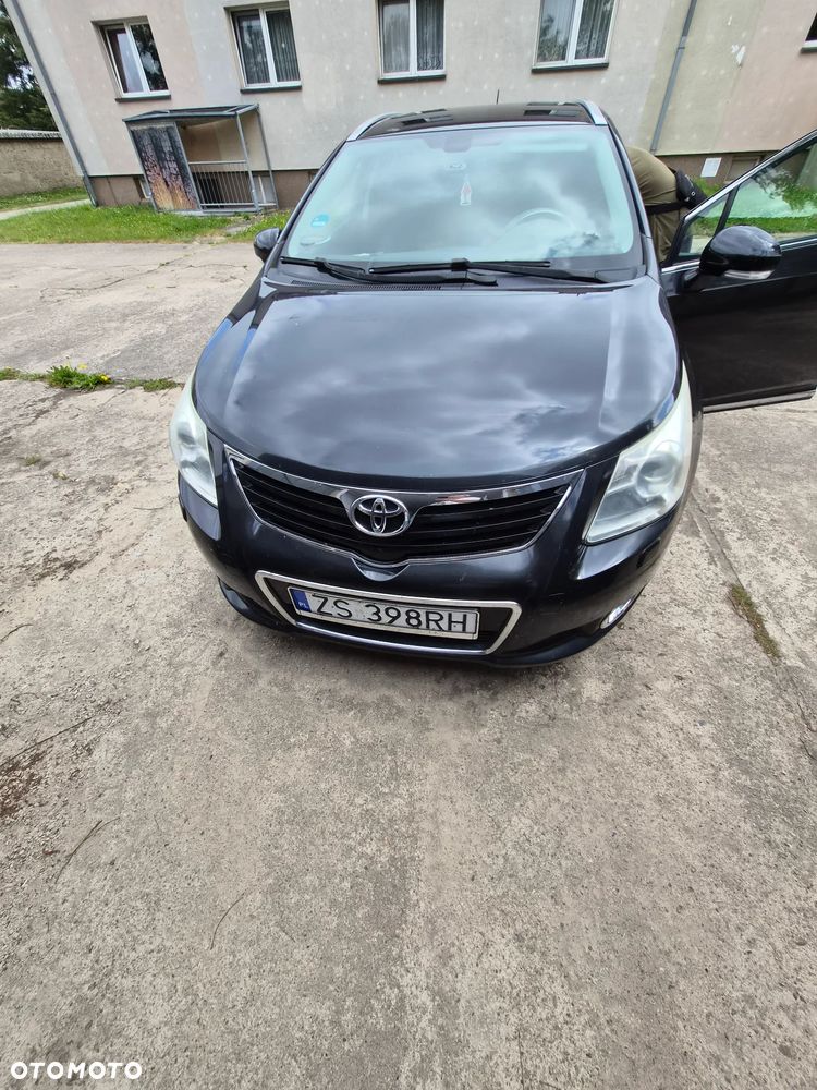 Toyota Avensis 2.0 D-4D - 1