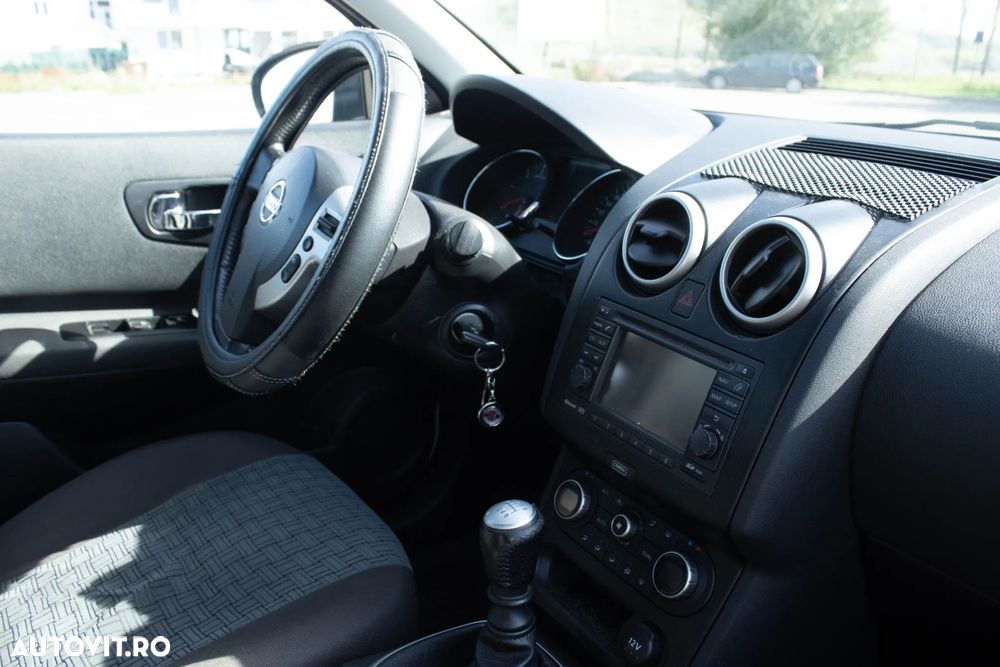 Nissan Qashqai - 13