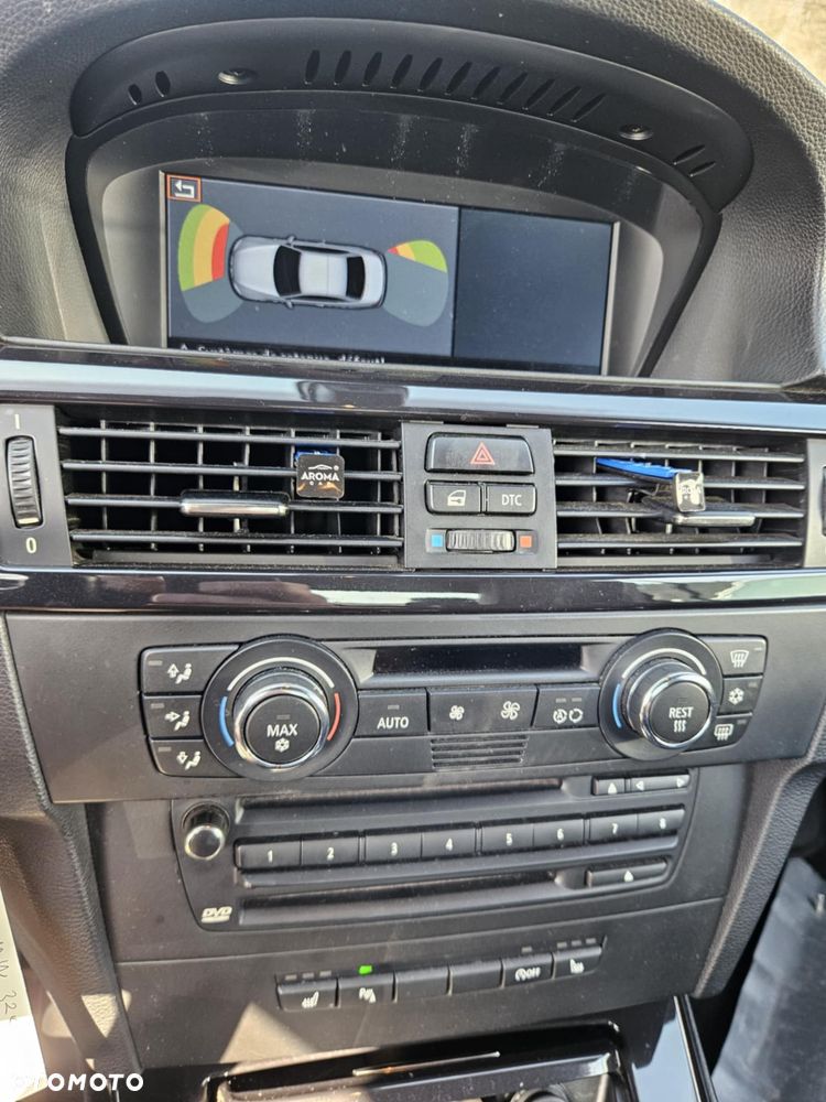 BMW Seria 3 320i Edition Exclusive - 12
