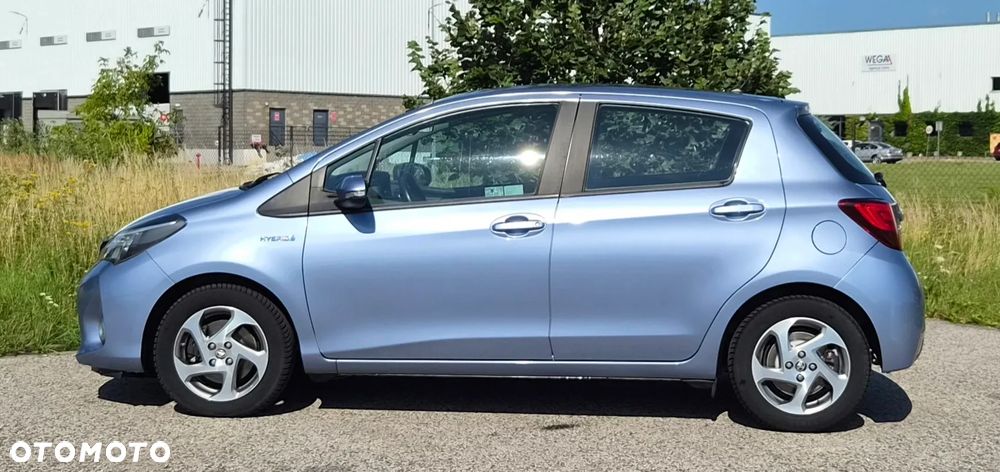 Toyota Yaris Hybrid 100 Premium EU6 - 3
