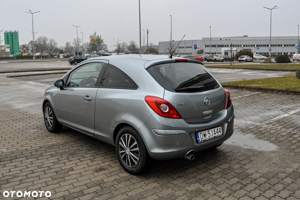 Opel Corsa - 3